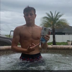 Meet your Posher, Anthony